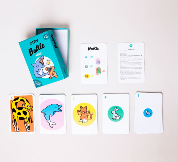 Contents of Omy Jeu card game for playing on the go